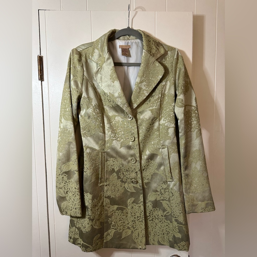 Light weight, dress coat
